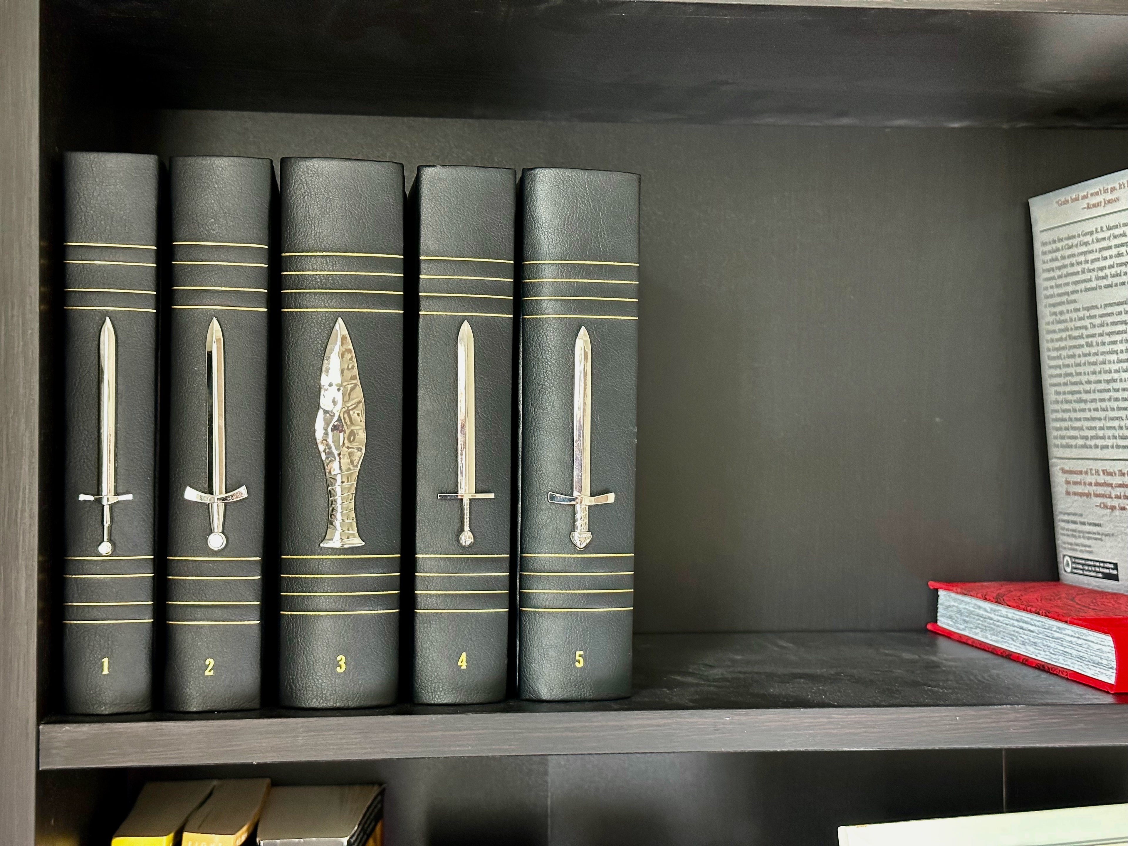 A Song of Ice and Fire - Premium Limited Edition (Set of 7 Books)